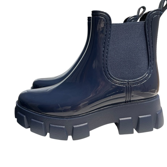 Forever Navy Blue Chelsea Ankle Boots - Size 7.5 - Picture 4 of 7